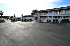 Budget Inn of Hayward