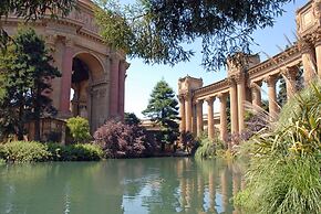 Kimpton Alton Fisherman's Wharf by IHG