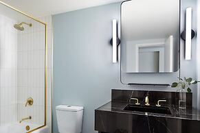 Kimpton Alton Fisherman's Wharf by IHG