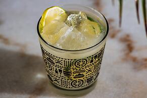 Kimpton Alton Fisherman's Wharf by IHG