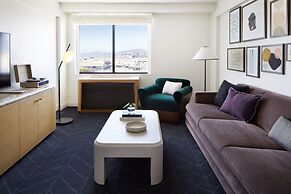 Kimpton Alton Fisherman's Wharf by IHG