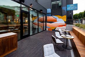 Kimpton Alton Fisherman's Wharf by IHG