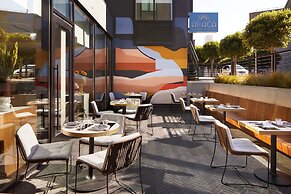 Kimpton Alton Fisherman's Wharf by IHG