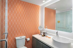 Hotel Colonnade Coral Gables, Autograph Collection