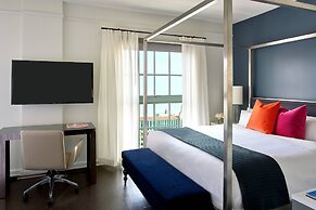 Hotel Colonnade Coral Gables, Autograph Collection