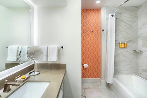 Hotel Colonnade Coral Gables, Autograph Collection