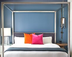 Hotel Colonnade Coral Gables, Autograph Collection