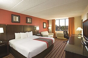 La Quinta Inn & Suites by Wyndham Salisbury