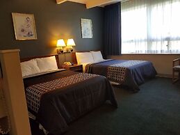 Travelodge by Wyndham Lake George NY