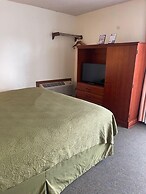 Knights Inn Mackinaw City