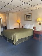 Knights Inn Mackinaw City
