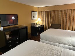 Ramada by Wyndham Rochelle Park Near Paramus