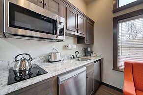 The Ridgeline Hotel at Yellowstone, Ascend Hotel Collection