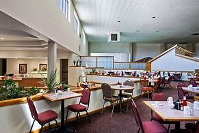 Salina Ambassador Hotel and Conference Center