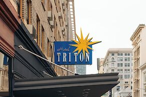 Hotel Triton