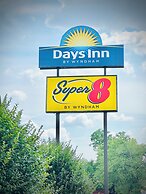 Days Inn by Wyndham WestEnd Alexandria,VA Washington DC Area