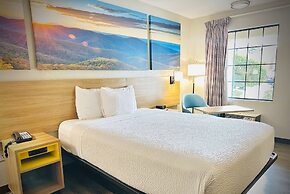 Days Inn by Wyndham WestEnd Alexandria,VA Washington DC Area