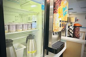 Days Inn by Wyndham WestEnd Alexandria,VA Washington DC Area