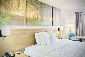 Days Inn by Wyndham WestEnd Alexandria,VA Washington DC Area