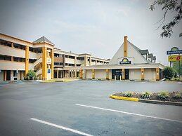 Days Inn by Wyndham WestEnd Alexandria,VA Washington DC Area