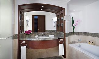 The Peninsula Manila