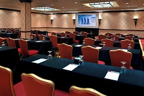 Trumbull Marriott Shelton
