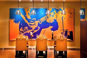 Trumbull Marriott Shelton