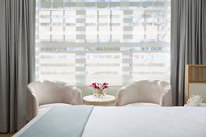 The Gabriel Miami South Beach, Curio Collection by Hilton