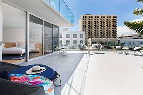 The Gabriel Miami South Beach, Curio Collection by Hilton