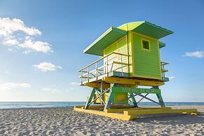 The Gabriel Miami South Beach, Curio Collection by Hilton