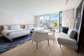 The Gabriel Miami South Beach, Curio Collection by Hilton