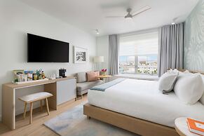The Gabriel Miami South Beach, Curio Collection by Hilton