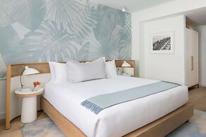 The Gabriel Miami South Beach, Curio Collection by Hilton
