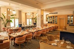 The Gabriel Miami South Beach, Curio Collection by Hilton