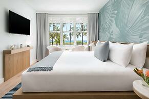 The Gabriel Miami South Beach, Curio Collection by Hilton