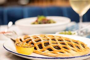 The Gabriel Miami South Beach, Curio Collection by Hilton