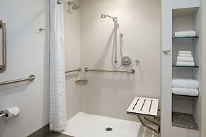 DoubleTree by Hilton Pittsburgh - Cranberry