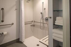 DoubleTree by Hilton Pittsburgh - Cranberry