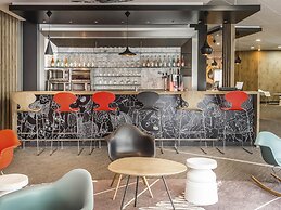 ibis Nantes Centre Tour Bretagne