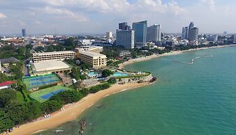 Dusit Thani Pattaya