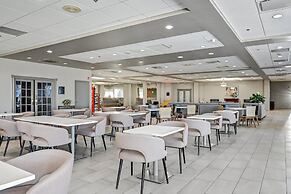 Holiday Inn Piscataway Somerset by IHG