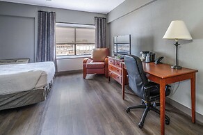 La Quinta Inn & Suites by Wyndham New Haven