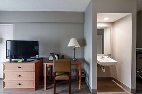 La Quinta Inn & Suites by Wyndham New Haven