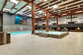 Holiday Inn & Suites St. Cloud by IHG