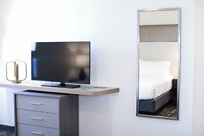 Holiday Inn & Suites St. Cloud by IHG