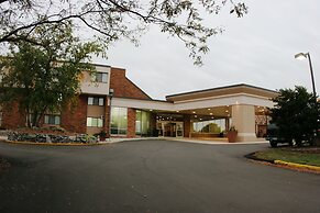 Holiday Inn & Suites St. Cloud by IHG