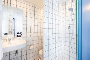 Libertel Canal Saint Martin