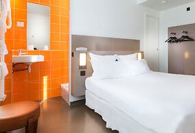 Libertel Canal Saint Martin