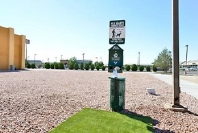 Clarion Pointe Winslow I-40