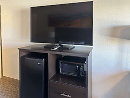 Clarion Pointe Winslow I-40